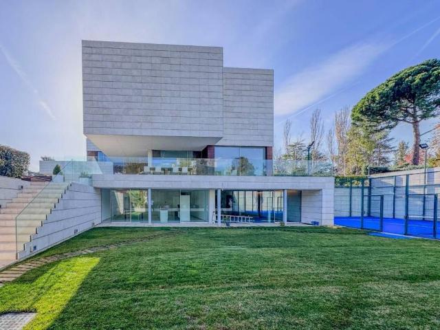 Casa en venta en Medina-sidonia, Madrid