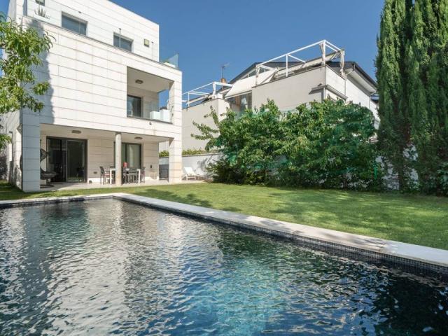 Casa en venta en Madrid, San Blas