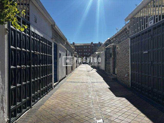 Casa en venta en Cortes, Madrid