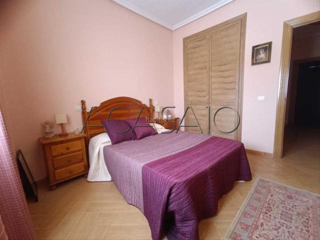 Casa en venta en Yuncos, Urbanización Cervantes