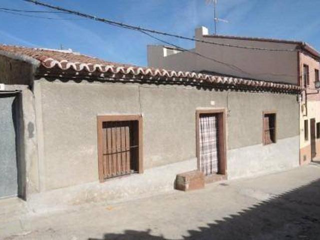 Casa en venta en Madrigal De Las Altas Torres
