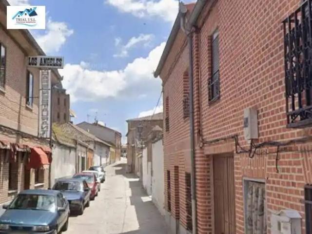 Casa en venta en Madrigal de las Altas Torres, Ávila