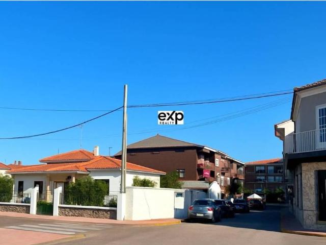 Casa en venta en Madroñera, Extremadura