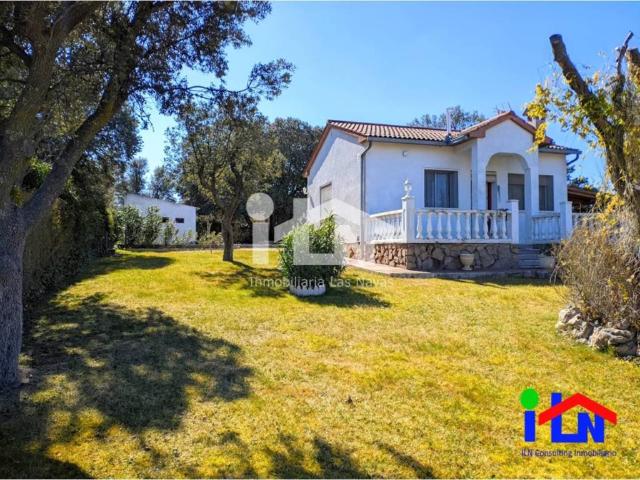 Casa en venta en Maello, Ávila