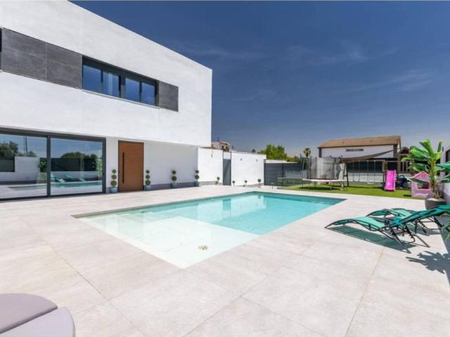 Casa en venta en Mairena Del Aljarafe