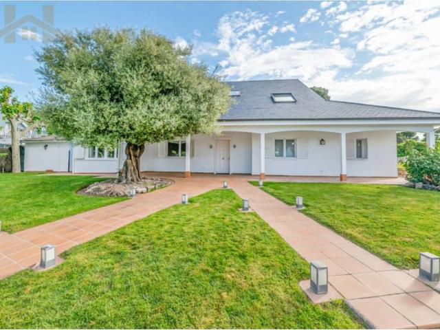 Casa en venta en Majadahonda, Madrid