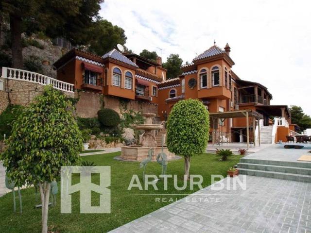 Casa en venta en Málaga, Este