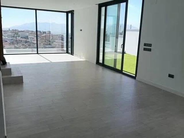 Casa en venta en Puerto de la Torre, Málaga-Costa del Sol