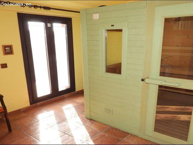 Casa en venta en Castillo de la Duquesa, Costa del Sol Occidental