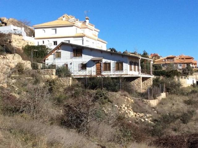 Casa en venta en Manzanares El Real, Madrid