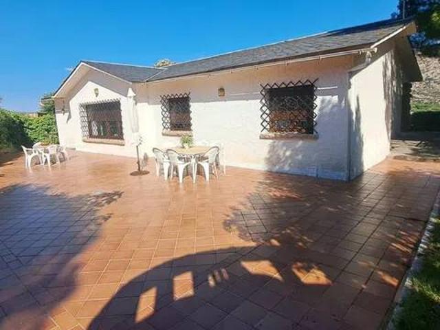 Casa en venta en Manzanares El Real, Madrid