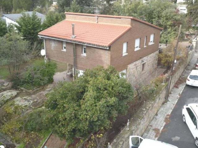 Casa en venta en Manzanares El Real, Madrid