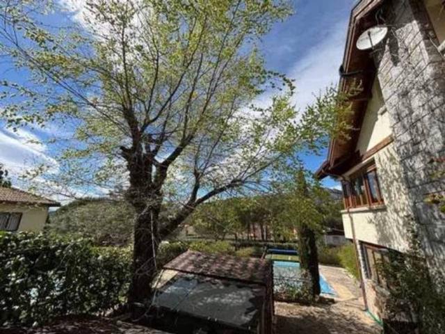 Casa en venta en Manzanares El Real, Madrid