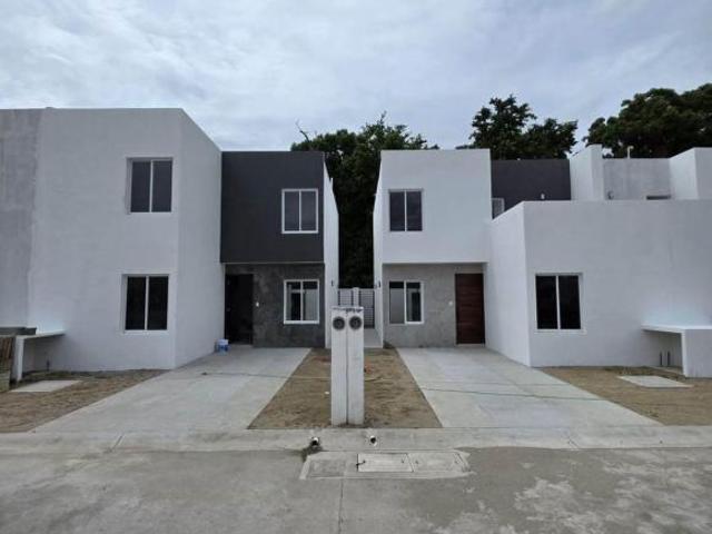 casa en venta en Manzanillo, Punto Mar