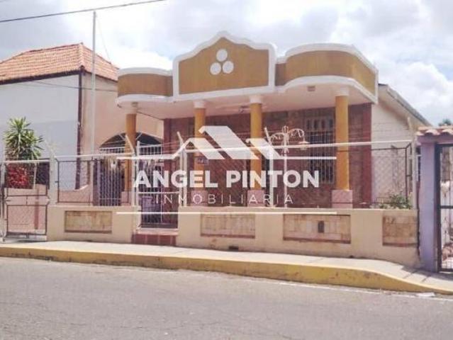 Casa en venta en Cacique Mara, Maracaibo