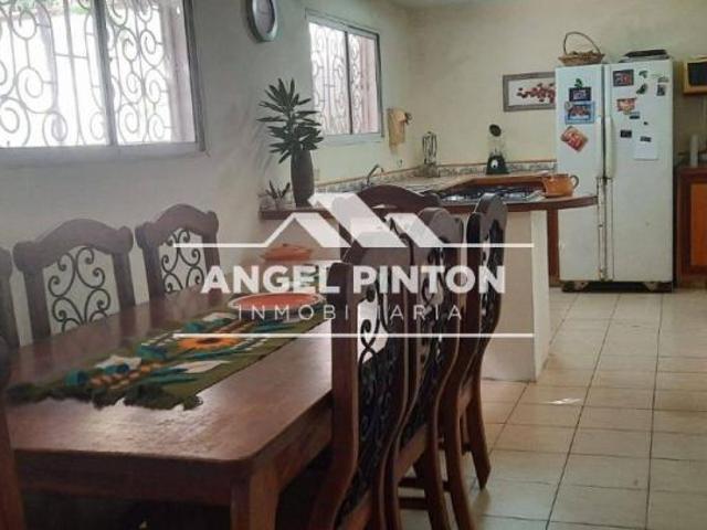 Casa en venta en Cacique Mara, Maracaibo