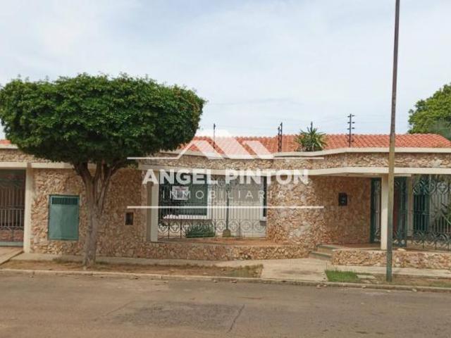 Casa en venta en Cacique Mara, Maracaibo