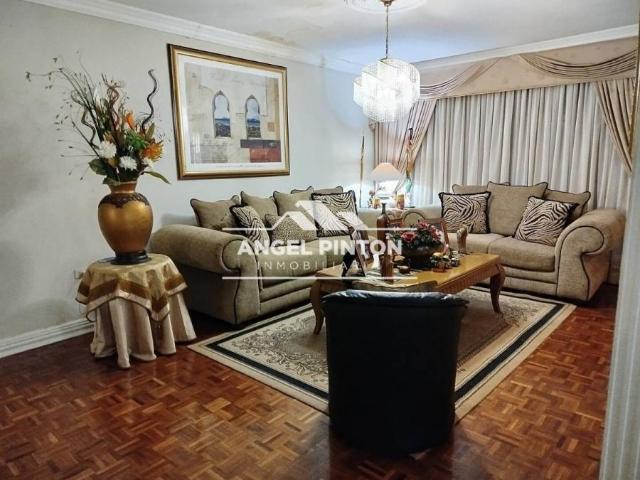 Casa en venta en Cacique Mara, Maracaibo