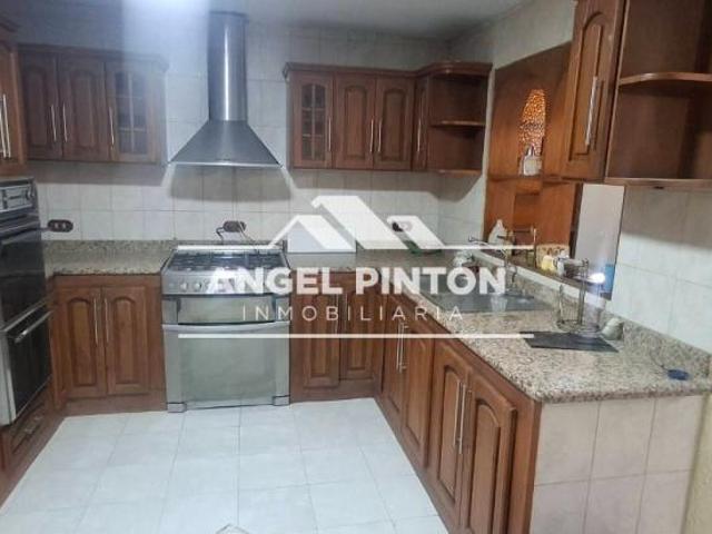 Casa en venta en Cacique Mara, Maracaibo