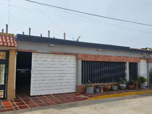 Casa en venta en Cacique Mara, Maracaibo