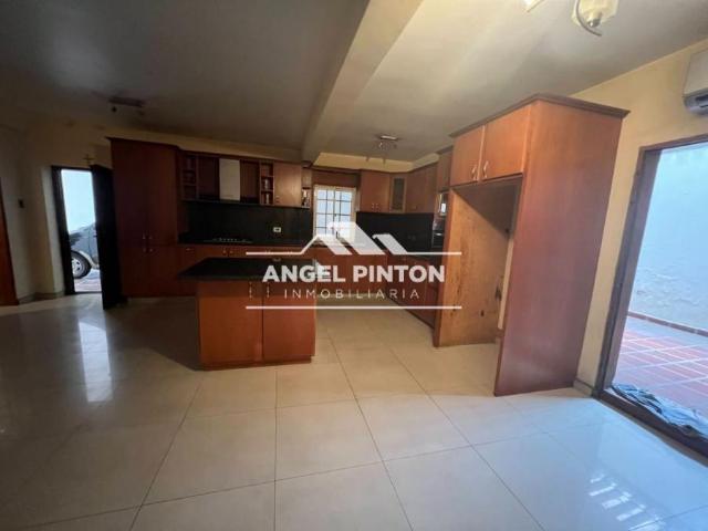 Casa en venta en Cacique Mara, Maracaibo