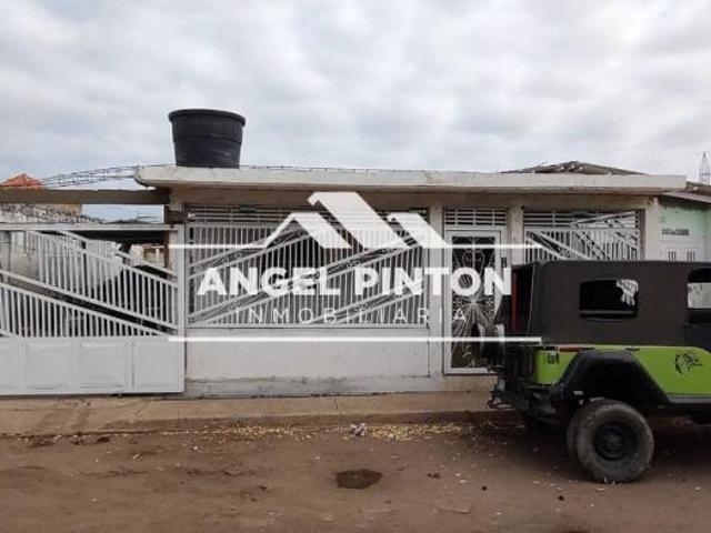 Casa en venta en Cacique Mara, Maracaibo