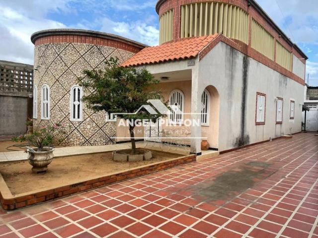 Casa en venta en Cacique Mara, Maracaibo