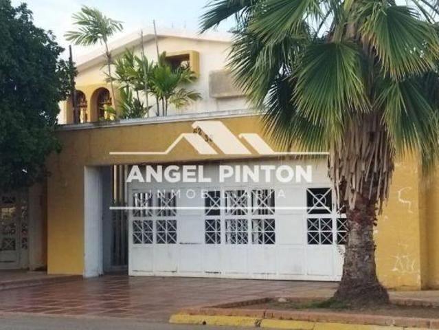 Casa en venta en Cacique Mara, Maracaibo