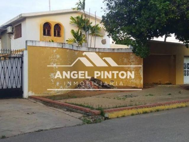 Casa en venta en Cacique Mara, Maracaibo