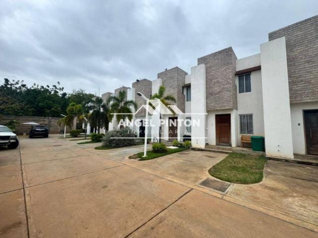 Casa en venta en Cacique Mara, Maracaibo