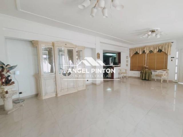 Casa en venta en Cacique Mara, Maracaibo