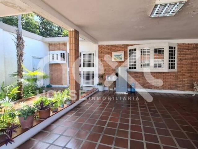 Casa en venta en Cacique Mara, Maracaibo