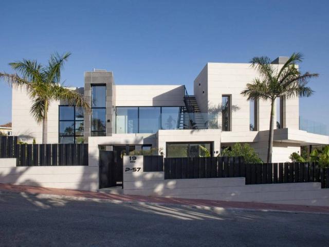 Casa en venta en Nueva Andalucía, Costa del Sol Occidental
