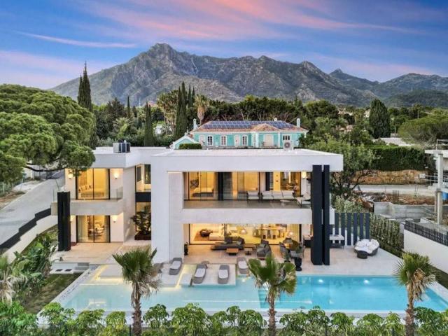 Casa en venta en La Carolina, Costa del Sol Occidental