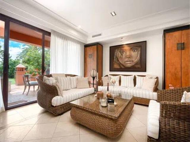 Casa en venta en La Carolina, Costa del Sol Occidental