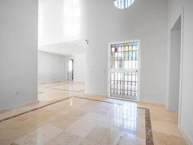 Casa en venta en Nueva Andalucía, Costa del Sol Occidental