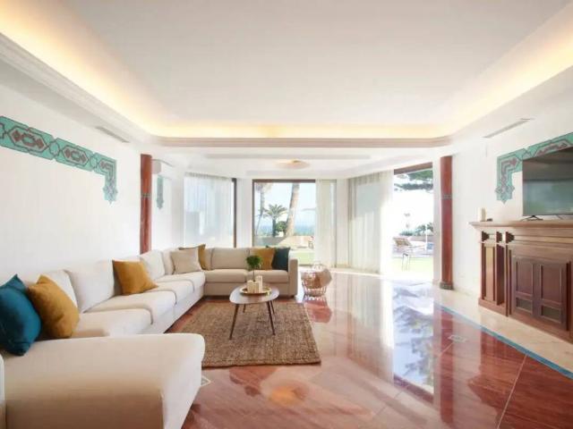 Casa en venta en La Carolina, Costa del Sol Occidental