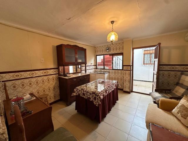 Casa en venta en Marchena, Andalucía