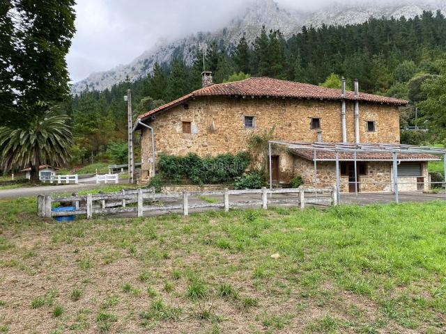 Casa en venta en Mañaria, Guipúzcoa