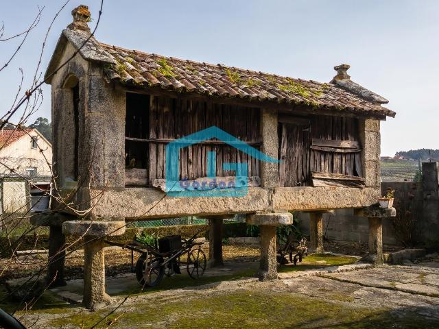 Casa en venta en Dena, O Salnés