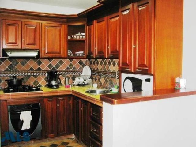 Casa En Venta En Medellin En Prado V344699