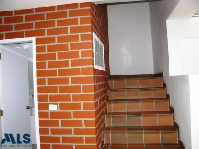 Casa En Venta En Medellin En Prado V344699