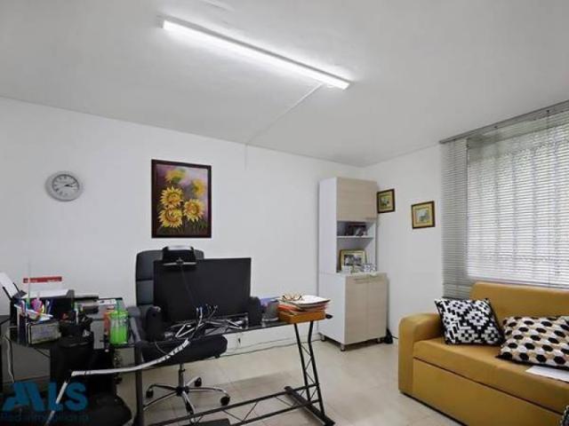 Casa En Venta En Medellin En Rosales V321927