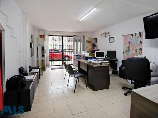 Casa En Venta En Medellin En Rosales V321927