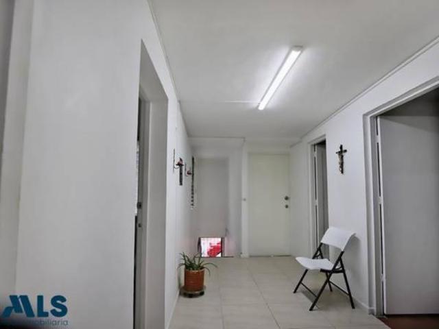 Casa En Venta En Medellin En Rosales V321927