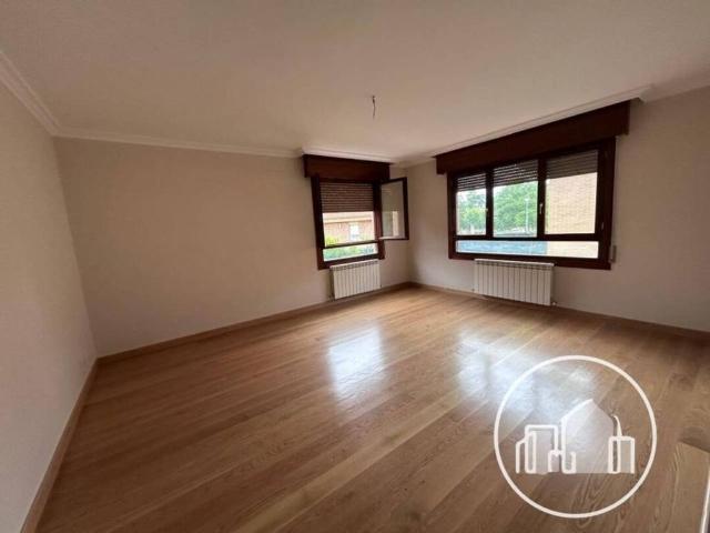 Casa en venta en Medina De Pomar, Castilla y León