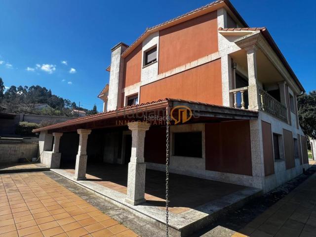 Villa en venta en Meis