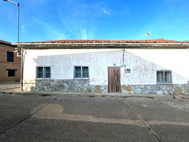 Casa en venta en Melgar De Arriba