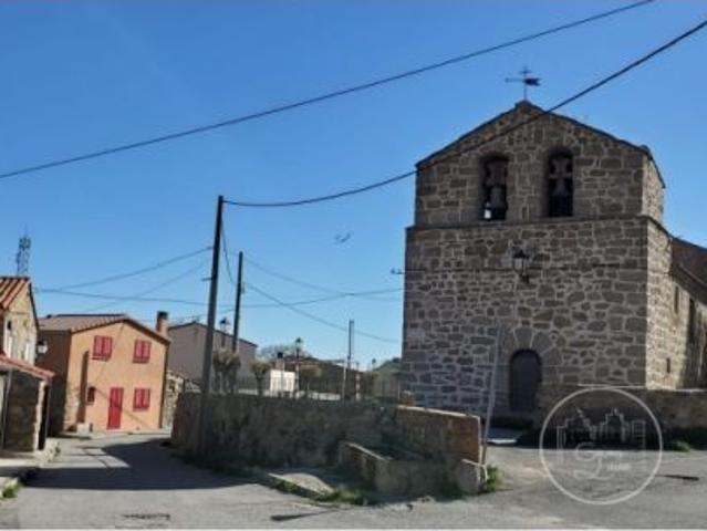 Casa en venta en Mengamuñoz, Ávila