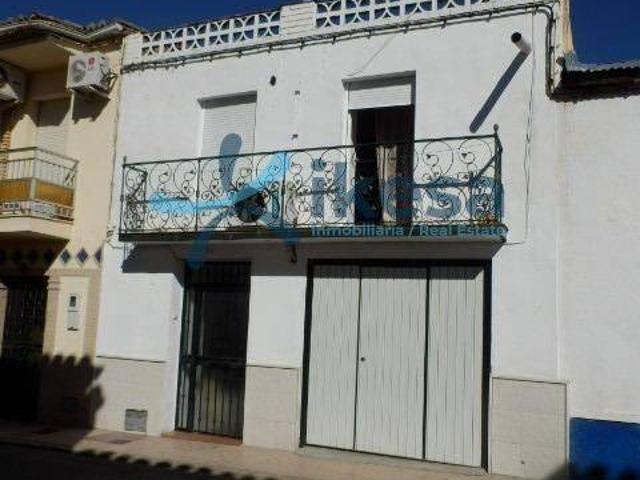 Casa en venta en Mengíbar, Andalucía